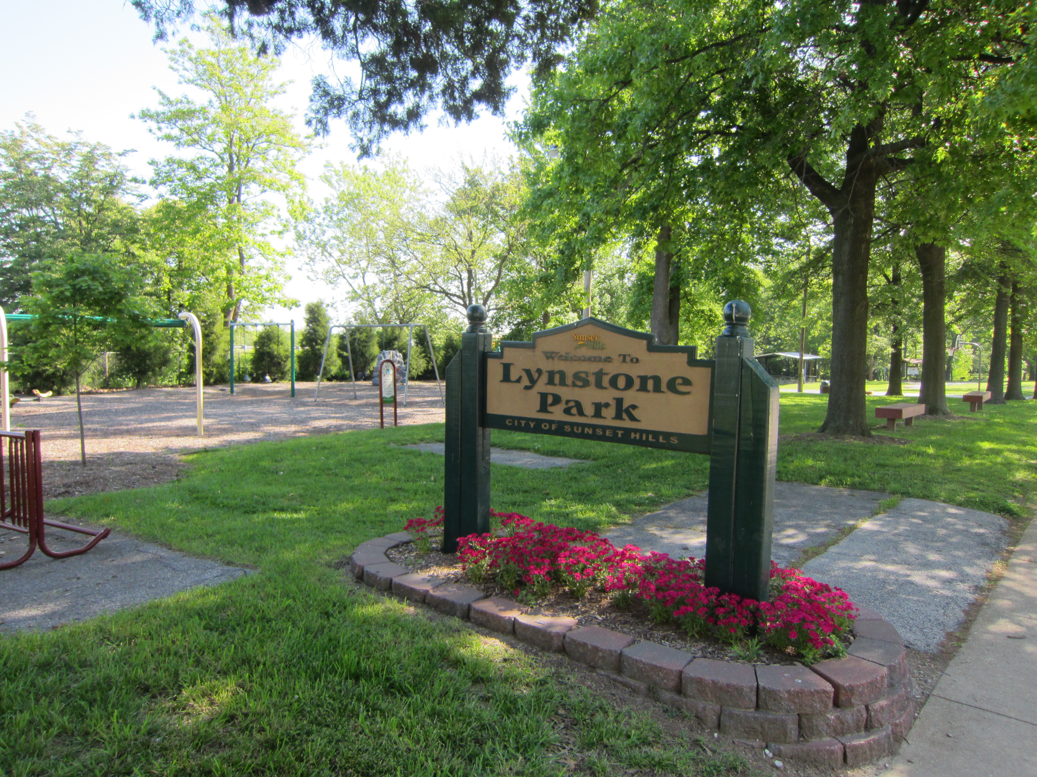 Lynstone Park (2)